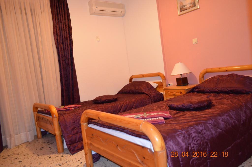 Apartments Zoumperi Néa Mákri Extérieur photo