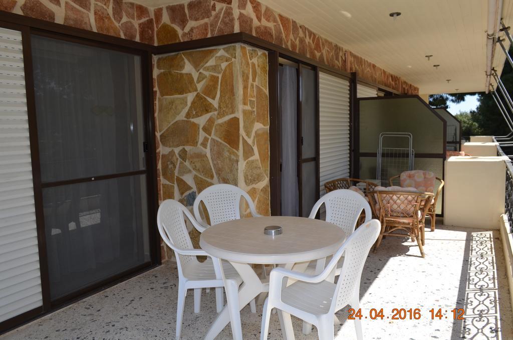 Apartments Zoumperi Néa Mákri Extérieur photo