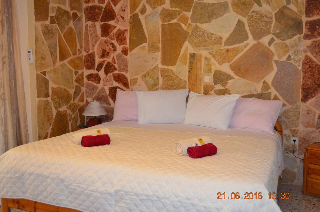 Apartments Zoumperi Néa Mákri Extérieur photo