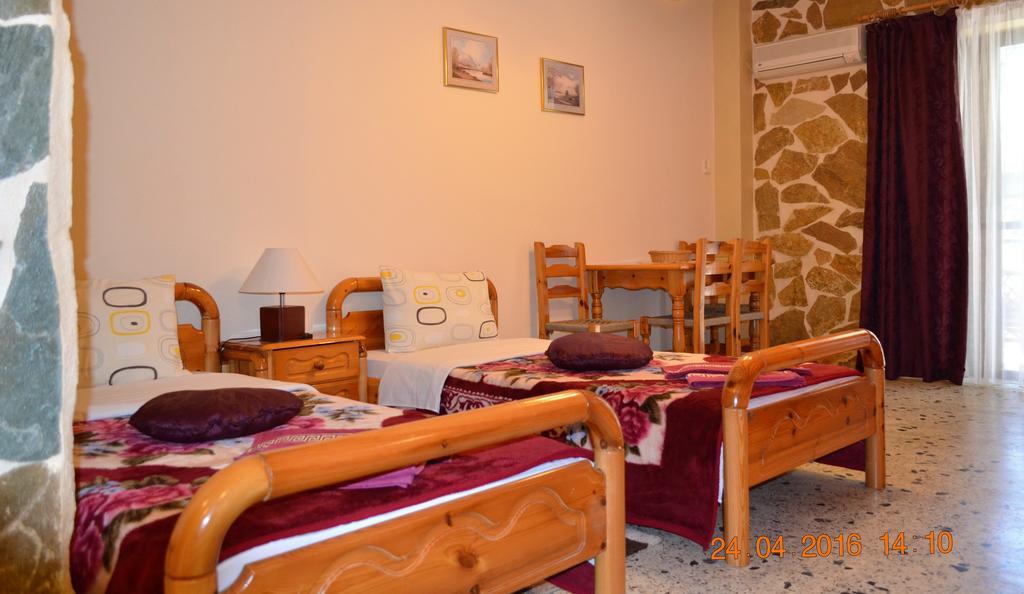 Apartments Zoumperi Néa Mákri Extérieur photo