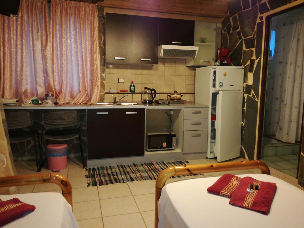 Apartments Zoumperi Néa Mákri Extérieur photo